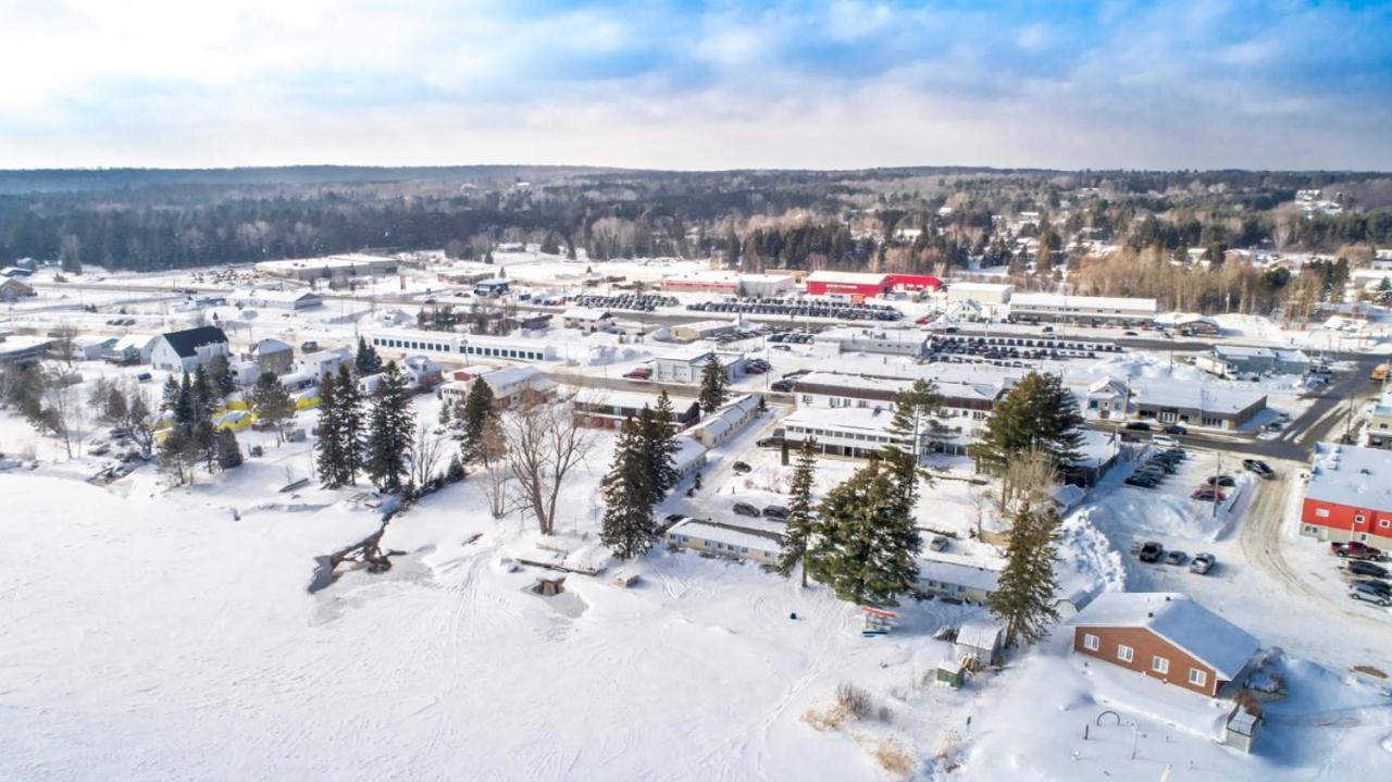 Caswell Resort Sundridge Exteriér fotografie
