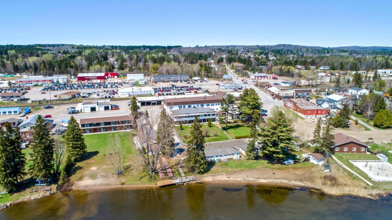 Caswell Resort Sundridge Exteriér fotografie