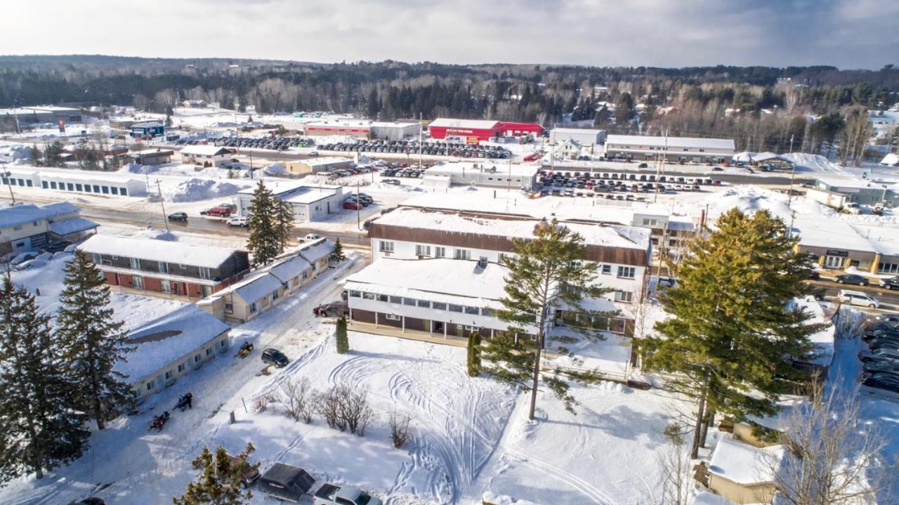 Caswell Resort Sundridge Exteriér fotografie